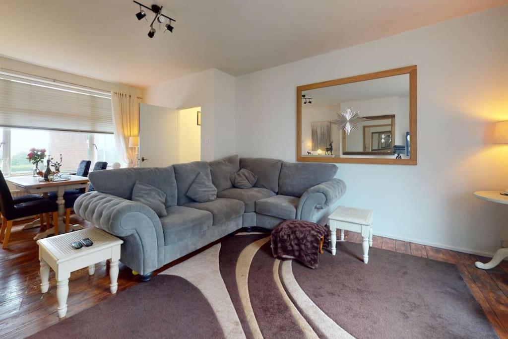 Spacious One Bedroom Flat West Hoathley 外观 照片